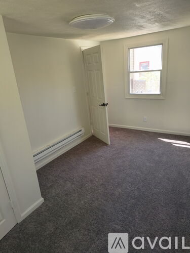 2469 Greenvale Road 3 Beds Single Family Home for Rent - Photo gallery 4