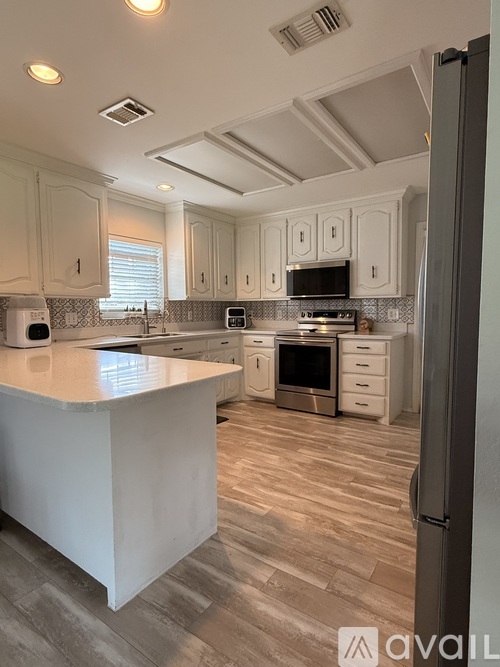 4904 North 4th Street 3 Beds Single Family Home for Rent - Photo gallery 4