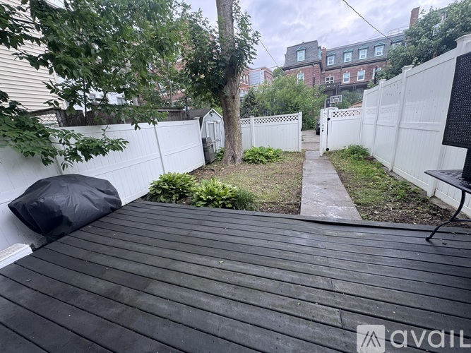 8 Roseclair Street 3 Beds Single Family Home for Rent - Photo gallery 2