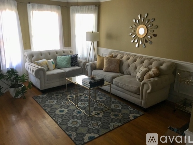 8 Roseclair Street 3 Beds Single Family Home for Rent - Photo gallery 5