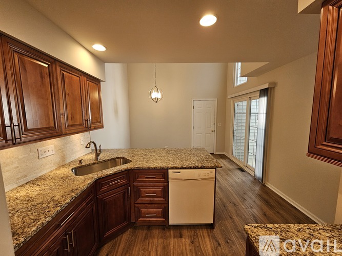 304 Hill Street 2 Beds Townhouse for Rent - Photo gallery 2