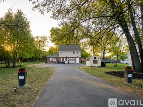 102 Spruce St 3 Beds Apartment for Rent