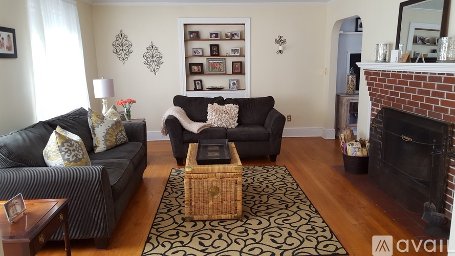 2381 Cranston Street 3 Beds Single Family Home for Rent - Photo gallery 4