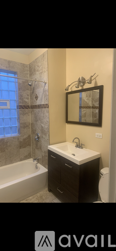 917 North Leamington Avenue 3 Beds Apartment for Rent - Photo gallery 4