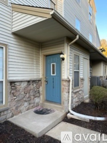 2410 Foxmeadow Cir 2 Beds Apartment for Rent