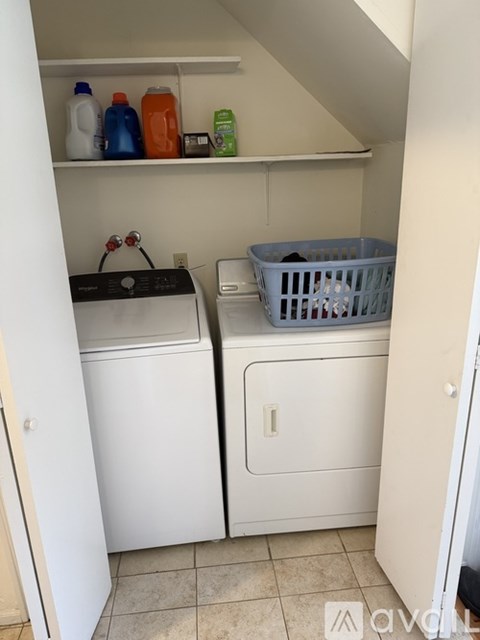 20 Homestead Lane 2 Beds Apartment for Rent
