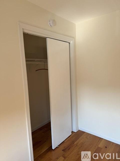 20 Homestead Lane 2 Beds Apartment for Rent