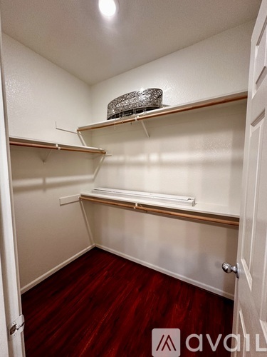 4917 Leemans Way 3 Beds Single Family Home for Rent - Photo gallery 2