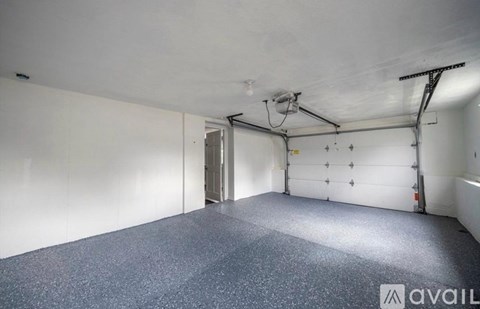 35 Nelson Avenue 3 Beds Apartment for Rent