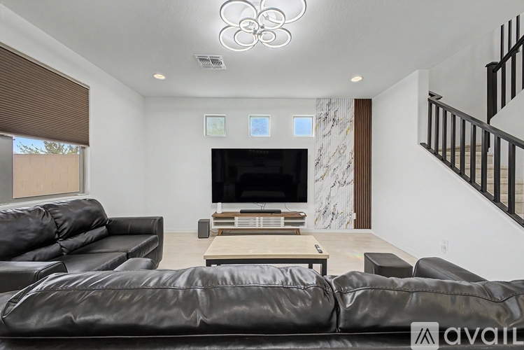 5737 West Getty Drive 4 Beds Single Family Home for Rent - Photo gallery 4