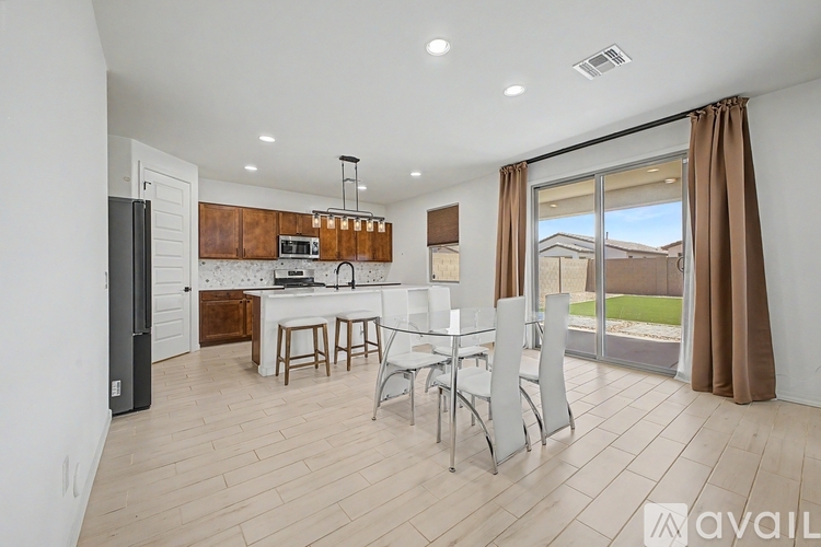 5737 West Getty Drive 4 Beds Single Family Home for Rent - Photo gallery 5