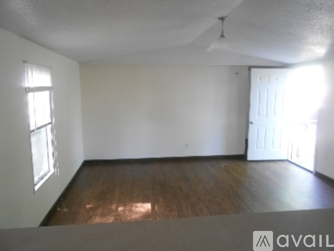 24898 Lakewood Drive 3 Beds Single Family Home for Rent - Photo gallery 3