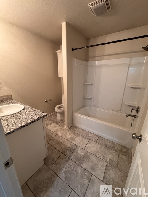 804 Elgin Street 3 Beds Single Family Home for Rent - Photo gallery 4