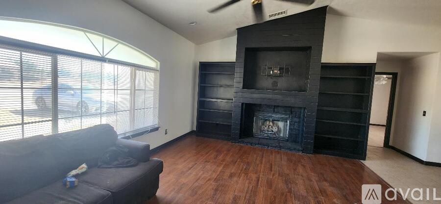 16284 Joshua Street 4 Beds Single Family Home for Rent - Photo gallery 5