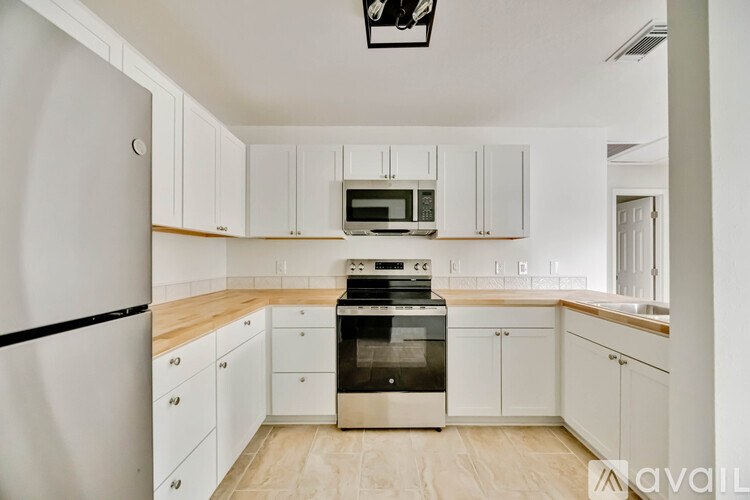 5433 County Road 579 2 Beds Single Family Home for Rent - Photo gallery 3
