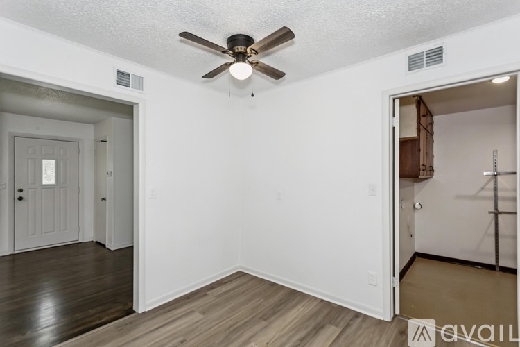 1114 E 31st St S 3 Beds Single Family Home for Rent - Photo gallery 5