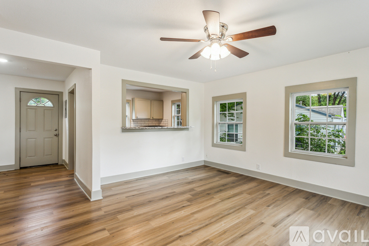 6543 N East Park View St 3 Beds Single Family Home for Rent - Photo gallery 5