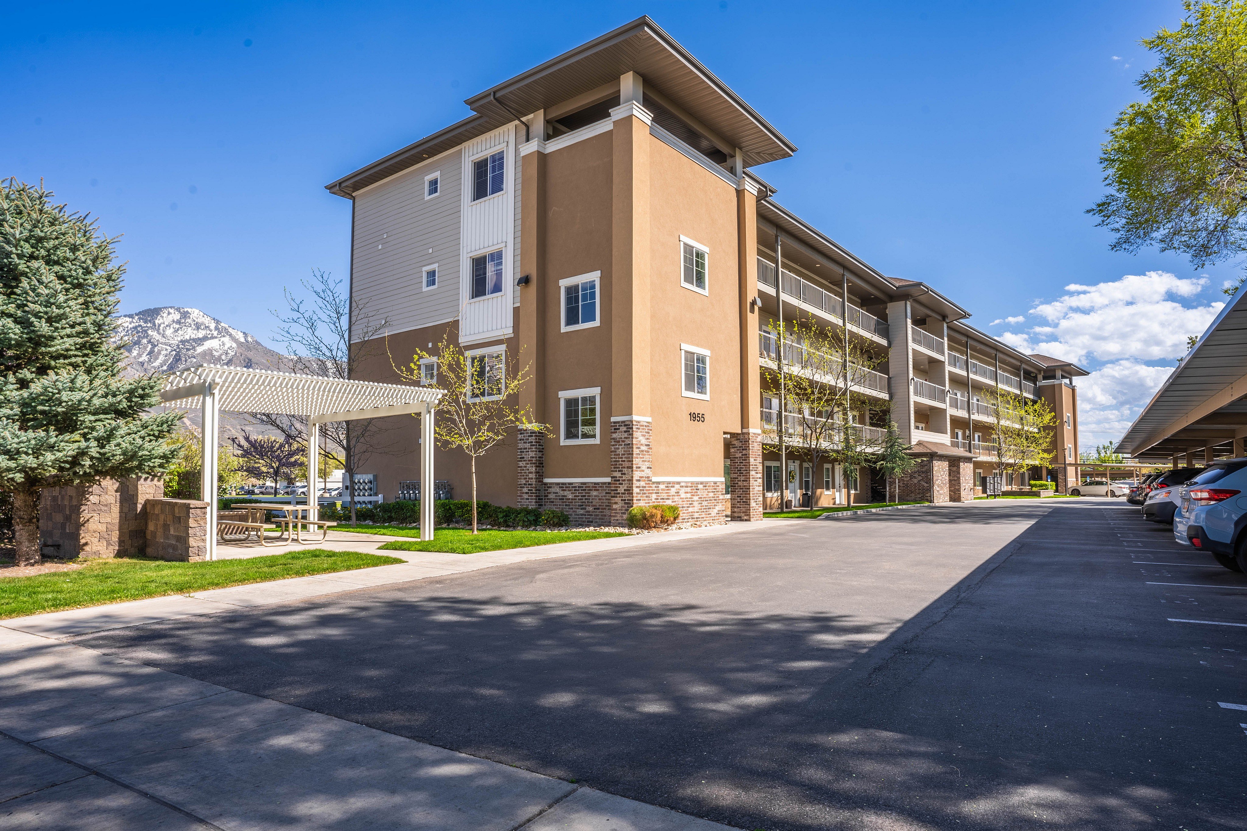1925 North 550 West 1-2 Beds Conventional, Conventional, Conventional, Conventional, Conventional, Conventional for Rent - Photo gallery 3