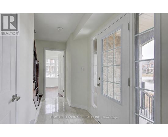 76 CASELY AVENUE 4 Beds Home, Townhouse for Rent - Photo gallery 4