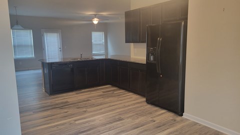 10 Bayberry Cir 3 Beds Apartment for Rent