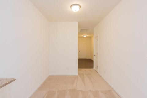10 Bayberry Cir 3 Beds Apartment for Rent