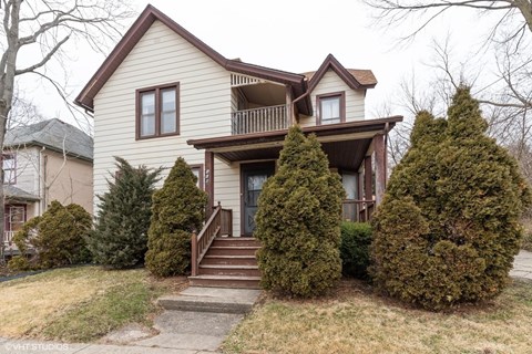 610 Julian Street 4 Beds Apartment for Rent