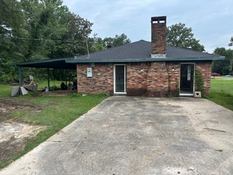 141 Pine Drive 3 Beds Apartment for Rent