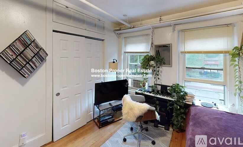 109 Dartmouth St Studio Apartment for Rent - Photo gallery 5