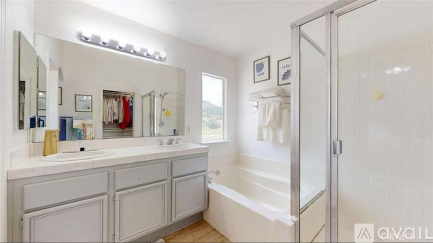28312 Sycamore Drive 3 Beds Single Family Home for Rent - Photo gallery 3
