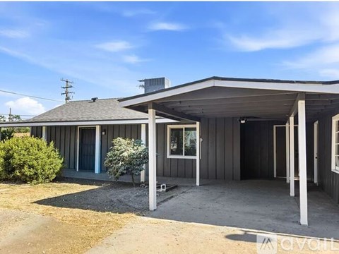 627 S Chinowth St 2 Beds Apartment for Rent