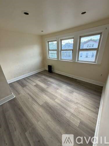 180 Columbia Ave Studio Apartment for Rent