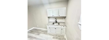 Studio, 1 Bathroom
