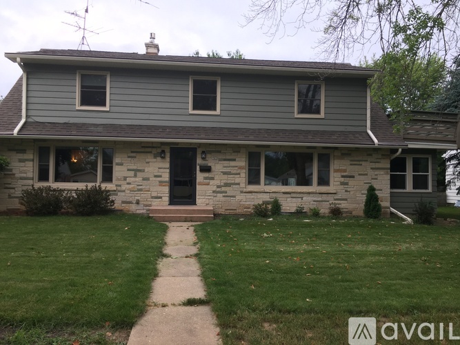 560 Kelly Street 2 Beds Apartment for Rent - Photo gallery 4
