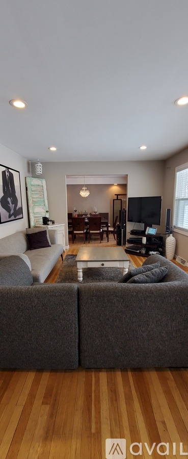 17 W269 Stillwell Road 3 Beds Single Family Home for Rent - Photo gallery 3