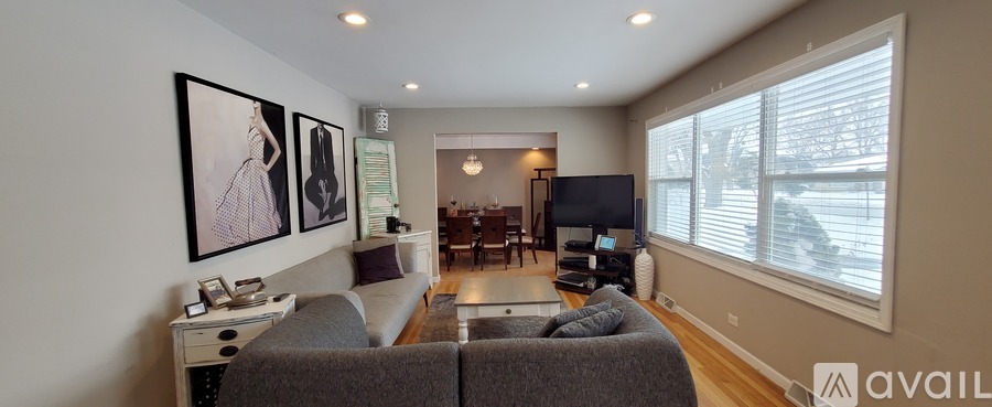 17 W269 Stillwell Road 3 Beds Single Family Home for Rent - Photo gallery 4