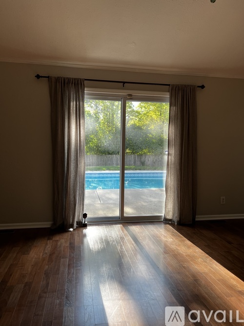 415 Valley Oaks Drive 3 Beds Single Family Home for Rent - Photo gallery 3
