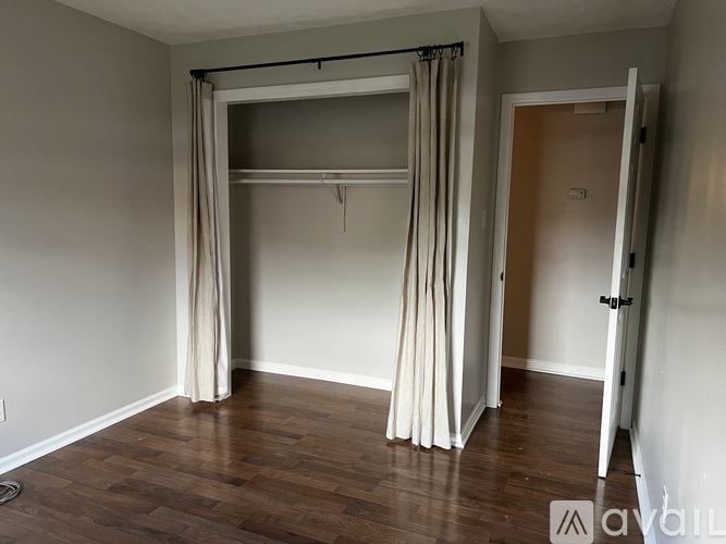 415 Valley Oaks Drive 3 Beds Single Family Home for Rent - Photo gallery 5