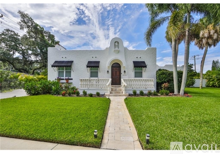 4534 W Beachway Dr 4 Beds Single Family Home for Rent - Photo gallery 1