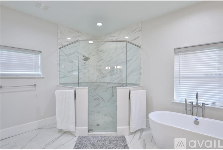 4534 W Beachway Dr 4 Beds Single Family Home for Rent - Photo gallery 4