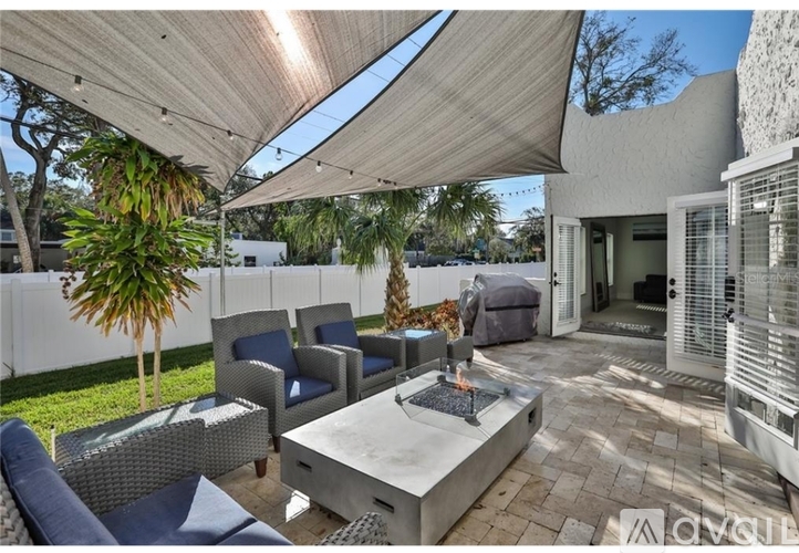4534 W Beachway Dr 4 Beds Single Family Home for Rent - Photo gallery 5