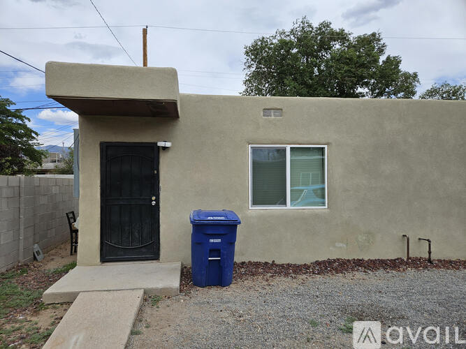 408 Texas Street Northeast 1 Apartment for Rent - Photo gallery 1