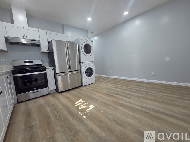 1715 West 64th Street 2 Beds Apartment for Rent - Photo gallery 2