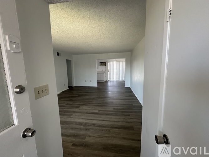 142 Delano Street 2 Beds Apartment for Rent - Photo gallery 1