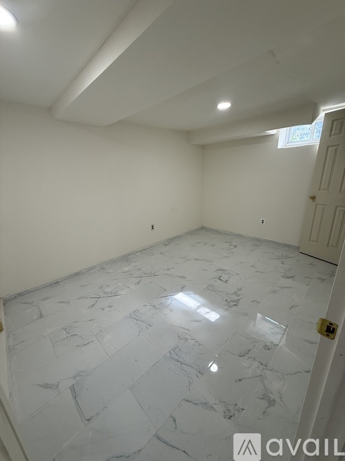100 Cottage Avenue Studio Single Family Home for Rent - Photo gallery 2