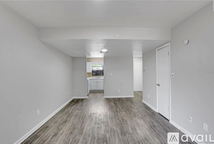 915 SW 61st St 2 Beds Apartment for Rent - Photo gallery 3