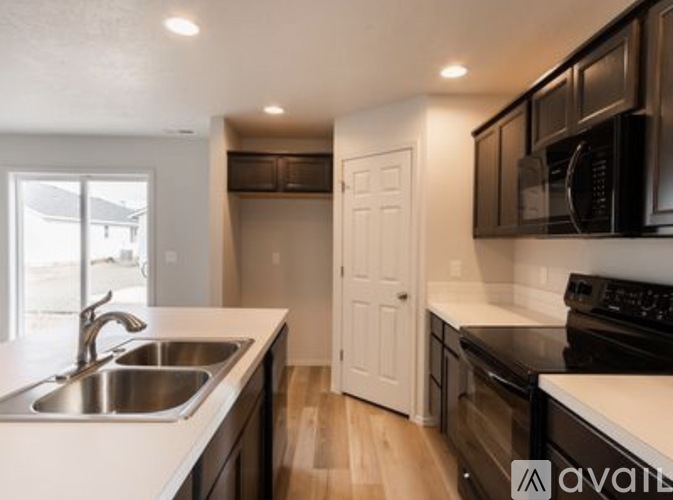 8388 E Harpster Ct 3 Beds Single Family Home for Rent - Photo gallery 5