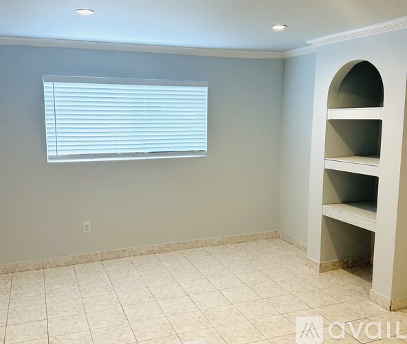 235 Crestmoor Circle 4 Beds Single Family Home for Rent - Photo gallery 1