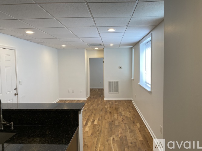 700 Court St 2 Beds Apartment for Rent - Photo gallery 2