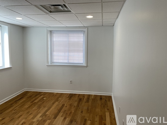 700 Court St 2 Beds Apartment for Rent - Photo gallery 5
