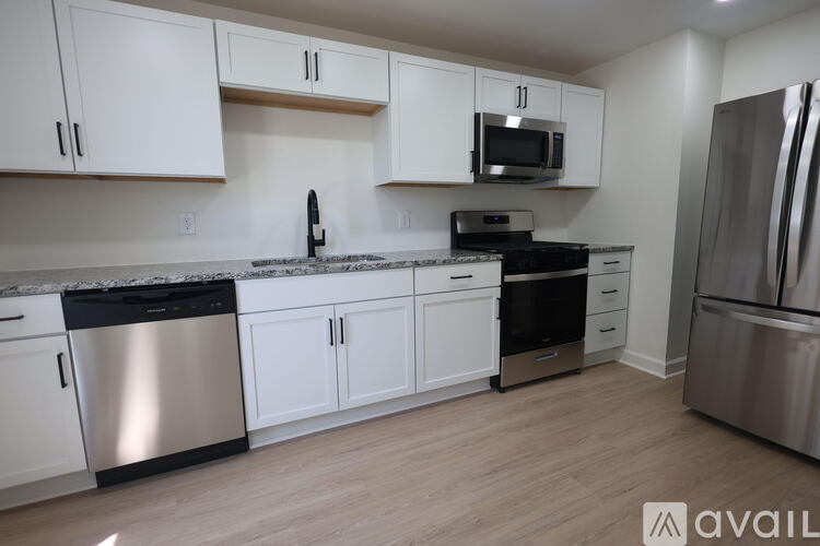 1615 Manhattan St 2 Beds Single Family Home for Rent - Photo gallery 5